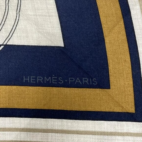 HERMES Triangle Geant - Beige Dark Navy Brown Cashmere Silk Scarf 955-072325 - Picture 4 of 6